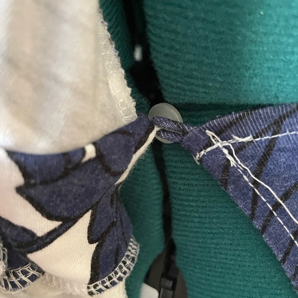 Ann Taylor size 0 half wrap dress short sleeve blue floral pattern - Picture 7 of 8